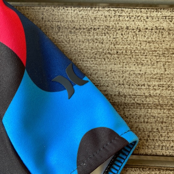 🌴🔆HURLEY- QUICK DRY BODY SUIT🔆🌴 - Picture 12 of 15